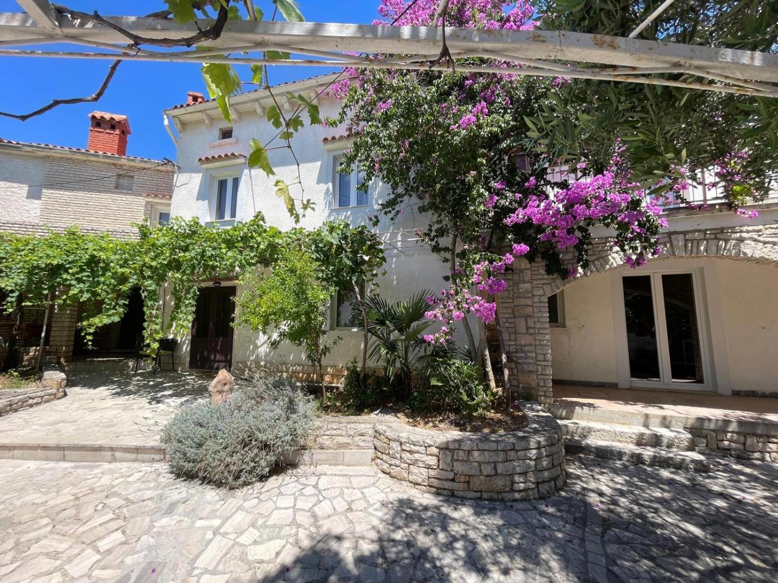 Villa Giulia Liznjan Bagian luar foto
